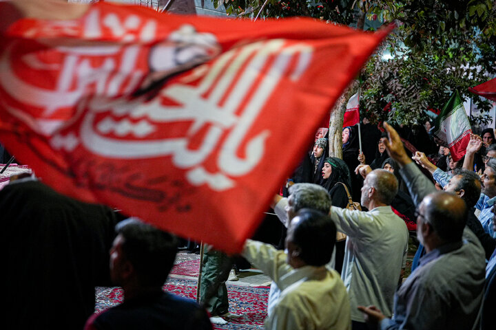 Photos: Packaging, distribution of cultural packages at public gatherings across Mashhad