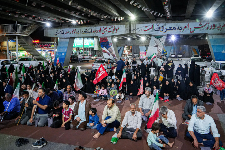 Photos: Packaging, distribution of cultural packages at public gatherings across Mashhad