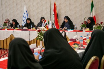 گزارش تصویری | دیدار هیئت «زنان جبهه مقاومت و فضیلت در عراق» با عضو هیئت رئیسه مجلس شورای اسلامی