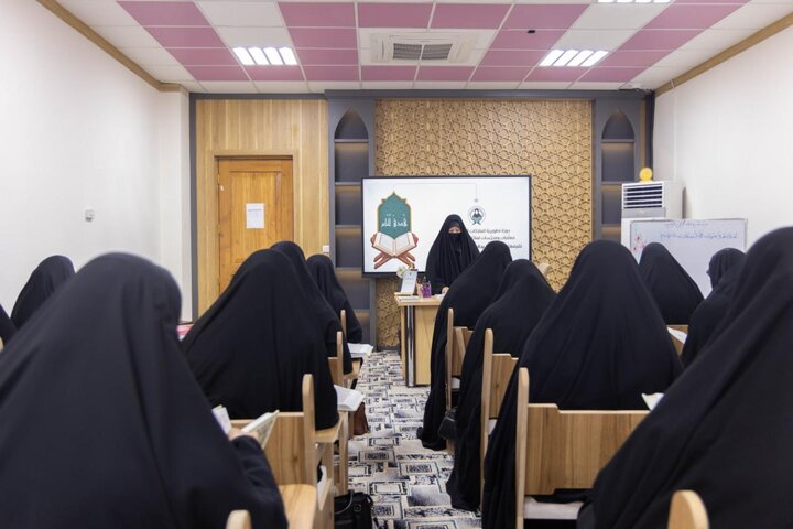 تقرير مصور/ إطلاق النسخة الأولى من دورة (هدًى للناس) لمعلمات التربية الإسلامية في كربلاء المقدسة