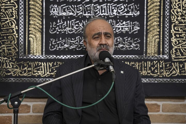 ابراز تسلیت خادمان حرم مطهر بانوی کرامت به بیت آیت‌الله شبیری زنجانی