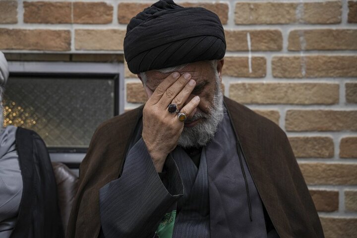ابراز تسلیت خادمان حرم مطهر بانوی کرامت به بیت آیت‌الله شبیری زنجانی
