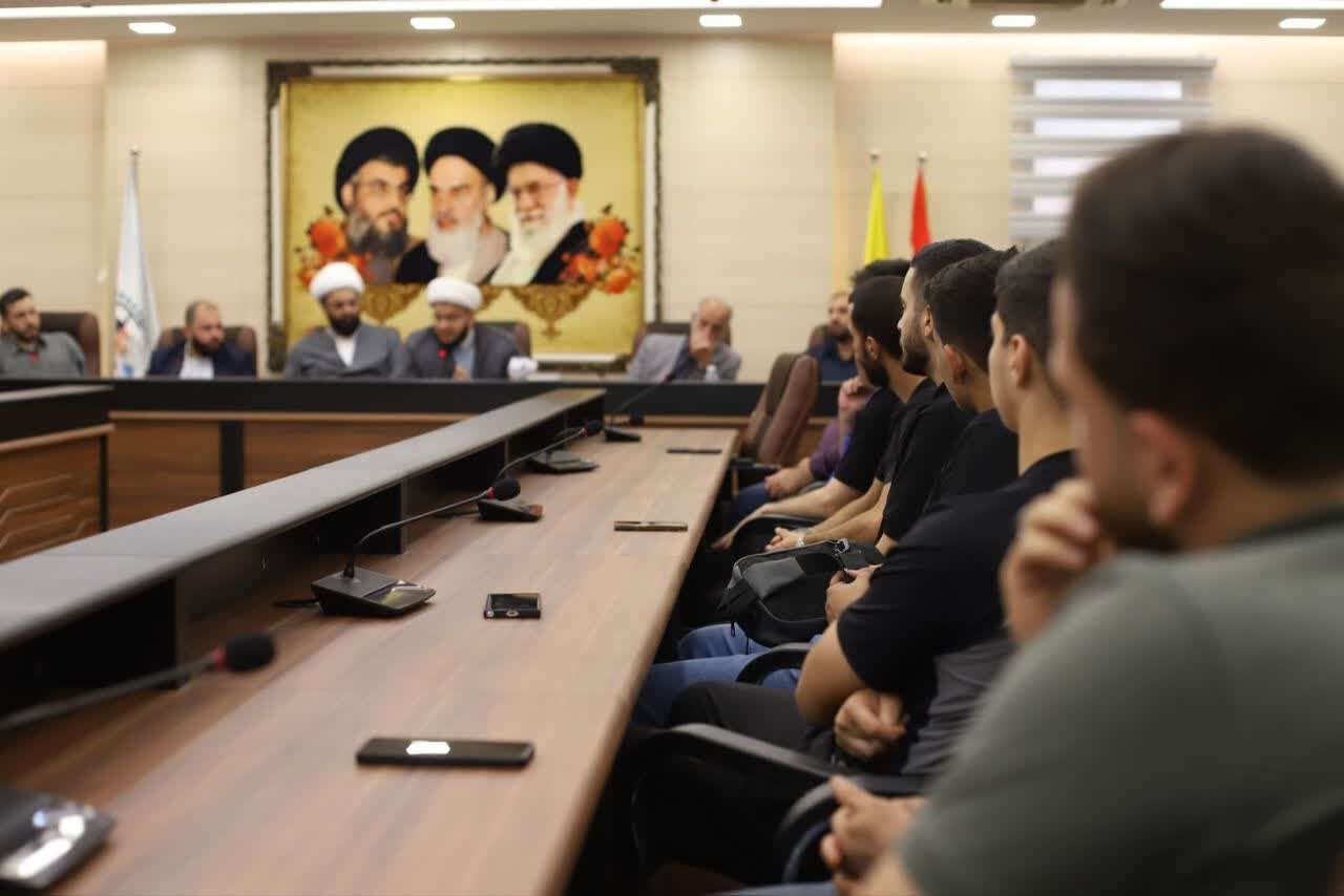 برگزاری نشست تخصصی جوانان «وارثان امید» در ضاحیه جنوبی بیروت + تصاویر