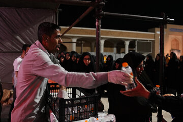 Photos: Mawkibs serving pilgrims of Hazrat Masoumeh Holy Shrine