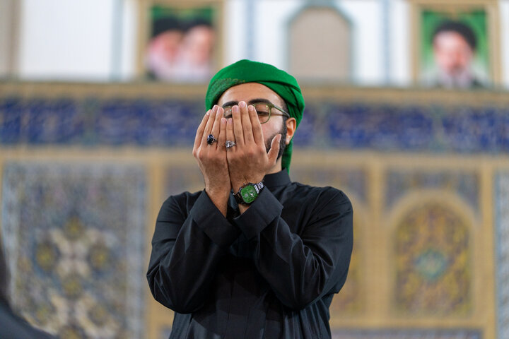 حال‌وهوای معنوی و شورانگیز حرم بانوی کرامت در شب رحلت آن حضرت