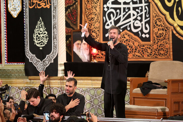Photos: Enthusiastic mourning ceremony of younger generation on night of Hazrat Masoumeh's demise anniversary