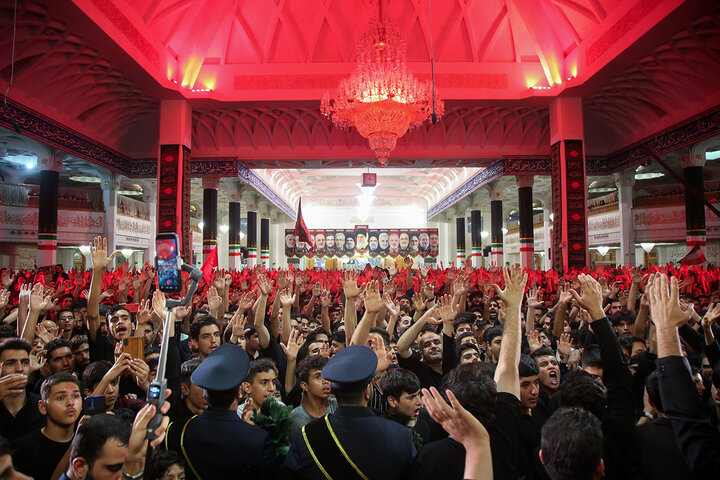 Photos: Enthusiastic mourning ceremony of younger generation on night of Hazrat Masoumeh's demise anniversary