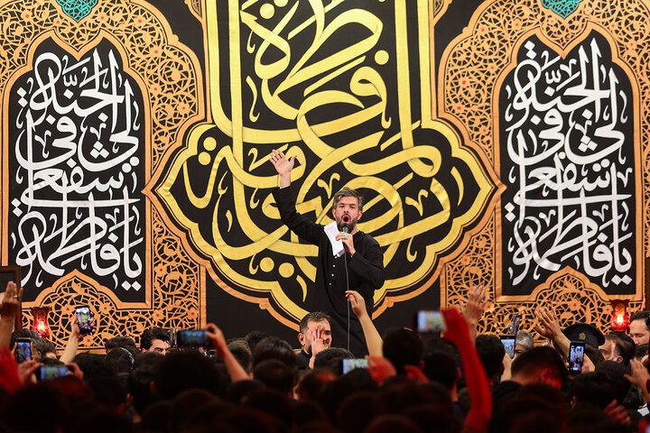 Photos: Enthusiastic mourning ceremony of younger generation on night of Hazrat Masoumeh's demise anniversary