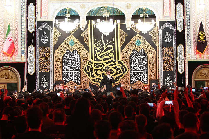 Photos: Enthusiastic mourning ceremony of younger generation on night of Hazrat Masoumeh's demise anniversary
