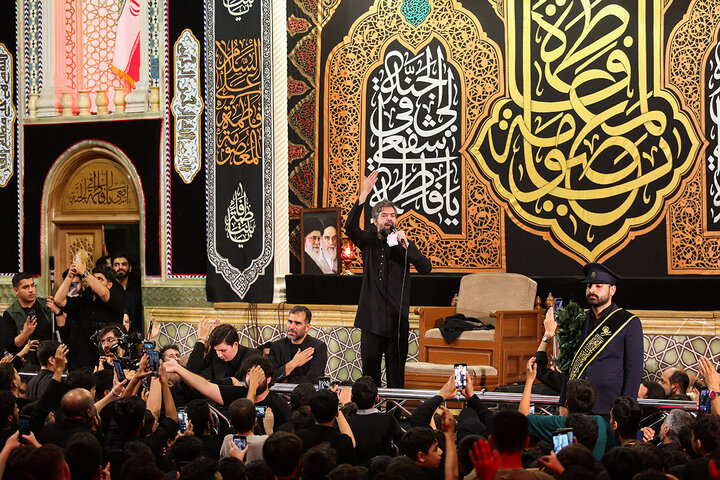 Photos: Enthusiastic mourning ceremony of younger generation on night of Hazrat Masoumeh's demise anniversary