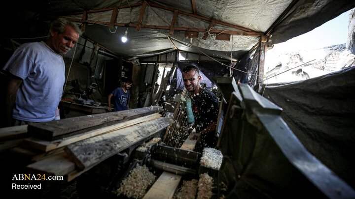 Photos: From aid structures to school benches in Gaza