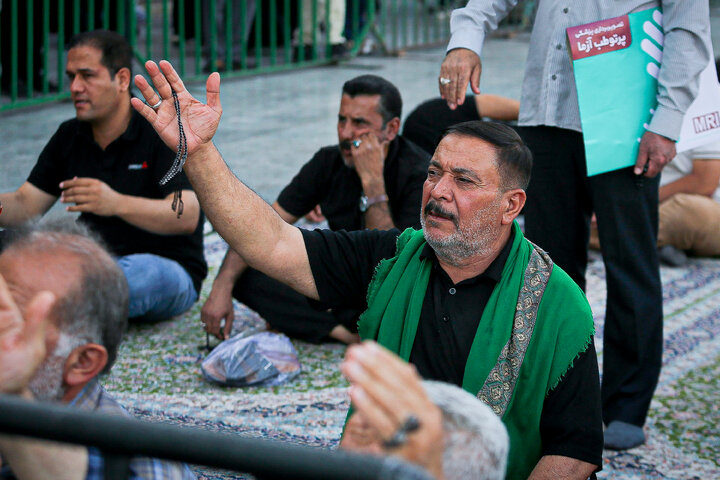 Photos: Flag-changing ceremony at Hazrat Masoumeh Holy Shrine