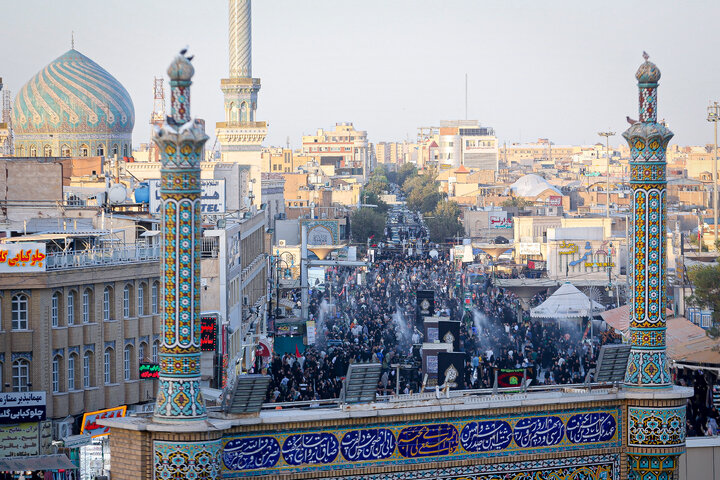 Photos: Flag-changing ceremony at Hazrat Masoumeh Holy Shrine