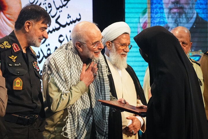 گزارش تصویری/ آیین ملی تکریم پیشکسوتان جهاد و مقاومت