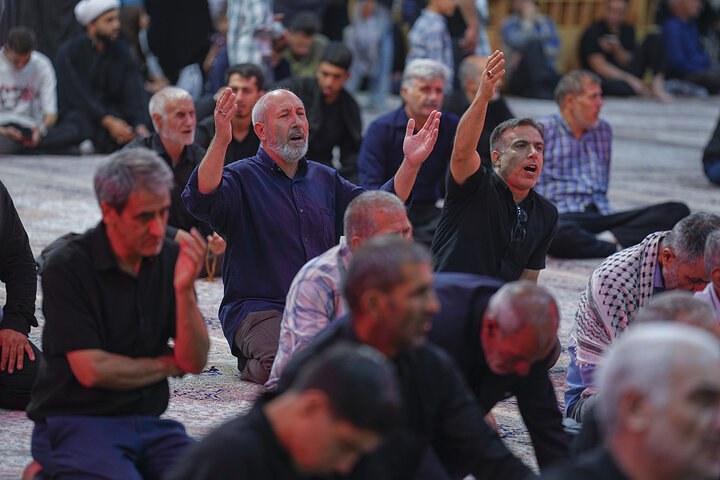 عزاداری آذری زبانان قم در سوگ کریمه اهل بیت (س)