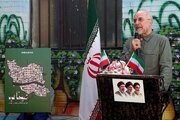 قالیباف: ہماری قوم بہادری سے دشمن کے مقابل ڈٹی رہی، پرچم عزت کی علامت ہے
