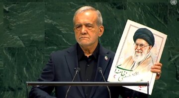 بمب اتم در اسرائیل است اما بازرس‌ها در ایران / اسرائیل می‌کشد ولی ایران تحریم می‌شود
