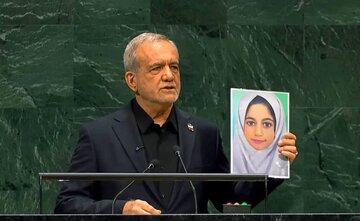 تصاویری که دکتر پزشکیان در سازمان ملل بالا بُرد