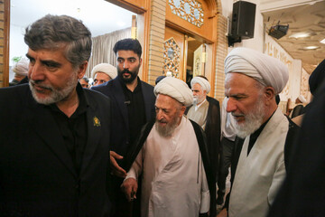 مراسم بزرگداشت رحلت آیت‌الله شبیری زنجانی در حرم حضرت فاطمه معصومه(س)