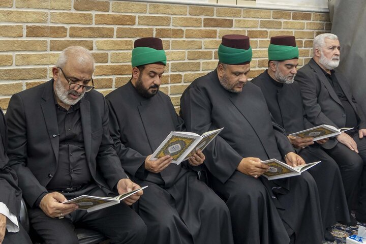 تقرير مصور/ وفد العتبة العباسية المقدسة في مدينة قم يقدم التعازي بوفاة آية الله الشبيري الزنجاني (ره)