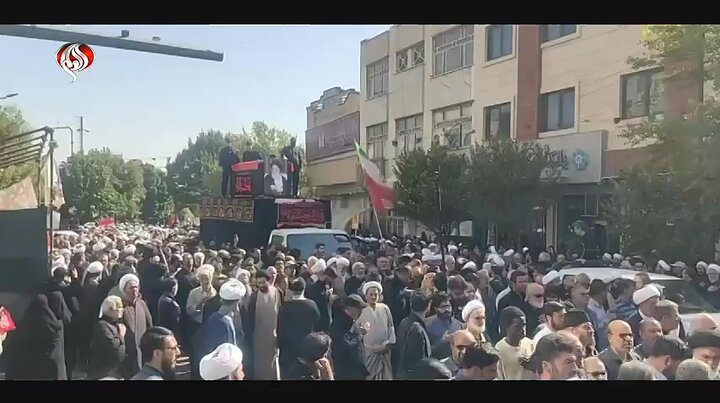 ویدیو | تشییع پیکر مرحوم آیت‌الله شبیری زنجانی در شهر قم