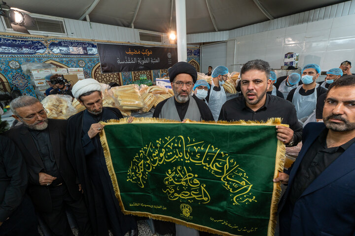 تقدیر از مواکب ایام رحلت بانوی کرامت توسط مسئولان حرم مطهر