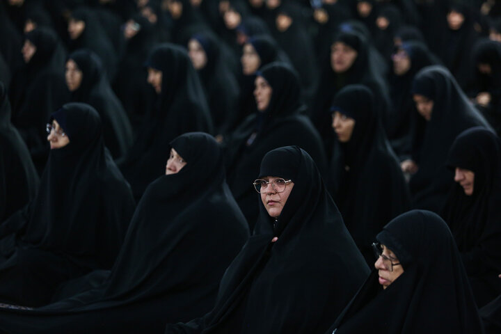 آیین خطبه‌خوانی خادمان حرم کریمه اهل بیت در شام رحلت ایشان
