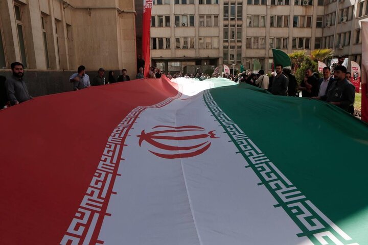 عکس خبری/ مراسم اهتزاز پرچم جمهوری اسلامی ایران