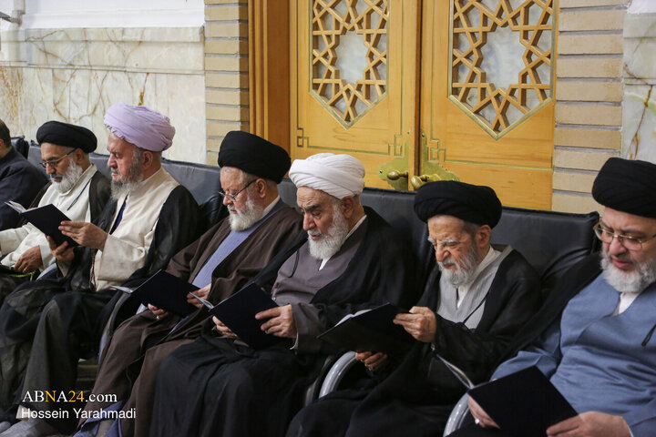 مراسم بزرگداشت رحلت آیت‌الله شبیری زنجانی در حرم حضرت فاطمه معصومه(س)