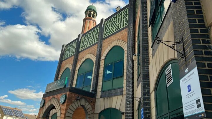 英国清真寺向公众敞开大门：有关于伊斯兰教的任何问题，尽管来问！