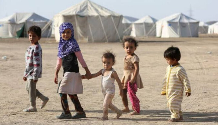 UNICEF: Li Yemenê di nava 2 hefteyan de 60 hezar zarok neçarî koçberiyê bûne