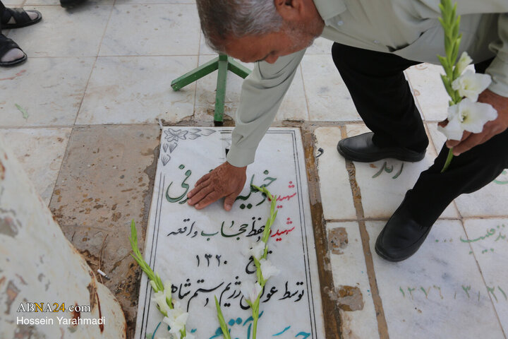 آیین «میهمانی لاله‌ها» در آستان امامزادگان ابراهیم و محمد(ع)