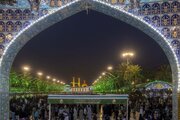 Informe fotográfico | Multitudes de peregrinos conmemoran la bendita noche del jueves en el Santuario de Abalfadl al-Abbas (PB).