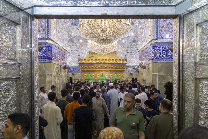 تقرير مصور/ أجواء ليلة الجمعة عند مرقد أبي الفضل العباس (عليه السلام)