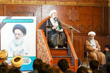 Photos: Martyrs Will Envy Status of Marja'iyyat on Judgment Day: Allama Shifa Najafi at Ayatollah Zanjani Memorial