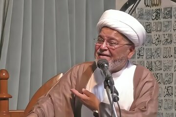 رجل دين شيعي باكستاني: أتباع الإمام علي (ع) لا ينحنون أبداً