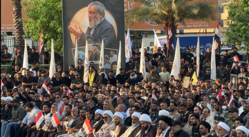 مستذكرين مسيرته الجهادية.. العراقيون يحيون ذكرى إستشهاد السيد "نصر الله" في بغداد