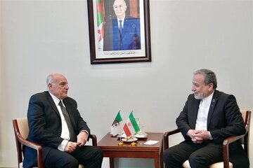 نیویارک میں عراقچی کی الجزائری ہم منصب سے ملاقات