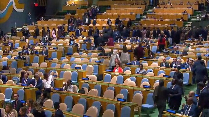 Delegações de 77 países esvaziam plenário durante discurso de Netanyahu