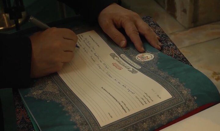 تقرير مصور/ السفير التركي لدى العراق يزور مرقد الإمام الحسين (ع) ويتجول في متحف العتبة الحسينية
