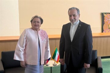 نیویارک میں عراقچی اور فلپائن کی وزیر خارجہ کی اہم ملاقات
