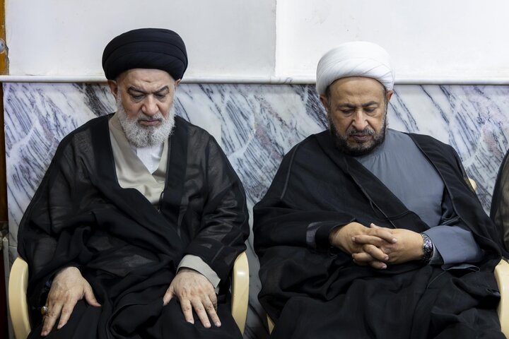 تقرير مصور/ الحوزة العلمية بالنجف الأشرف تقيم مجلس فاتحة على روح آية الله الزنجاني(ره)