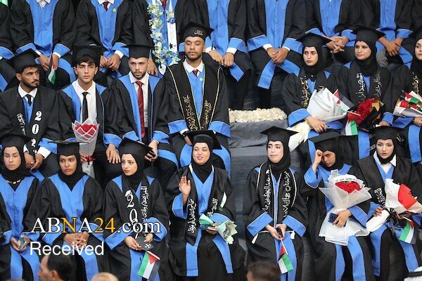 جشن فارغ‌التحصیلی دانشجویان فلسطینی در اردوگاه نصیرات غزه