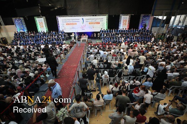 جشن فارغ‌التحصیلی دانشجویان فلسطینی در اردوگاه نصیرات غزه