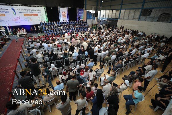 Informe fotográfico | Celebración de graduación de estudiantes palestinos en el campo de refugiados de Nuseirat, Gaza