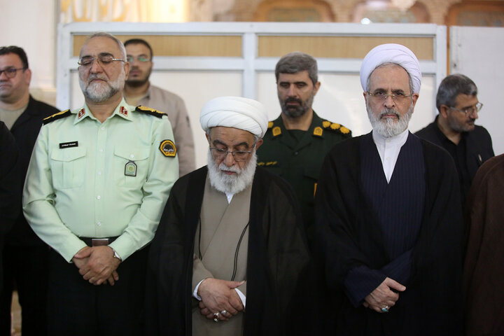 گرامیداشت آیت الله شبیری زنجانی در حرم حضرت معصومه (س)