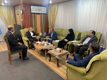 دیدار رئیس دانشگاه مذاهب اسلامی با وزیر علوم؛ بررسی مسائل و برنامه‌های توسعه‌ای دانشگاه