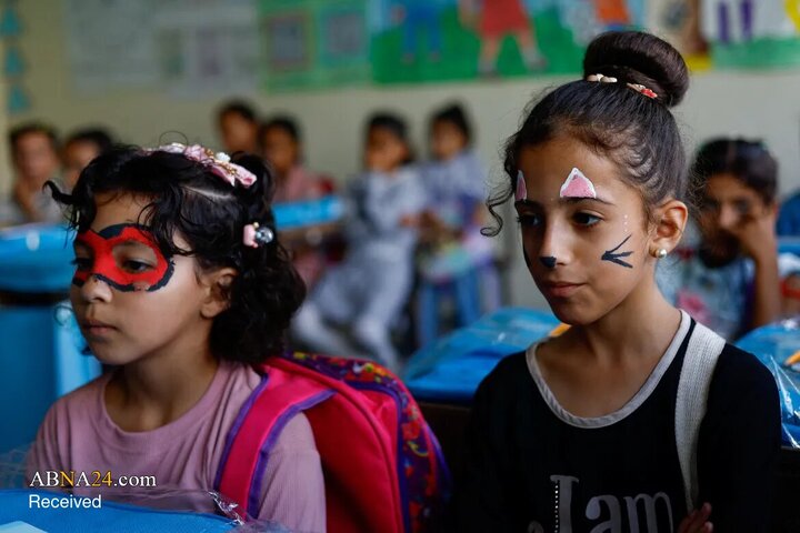 تقرير مصور/ أطفال غزة يعودون إلى مقاعد الدراسة وسط الدمار بفعل العدوان الصهيوني الغاشم