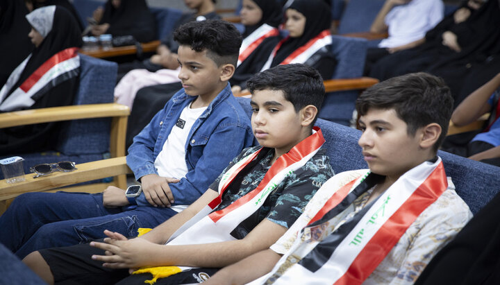 تقرير مصور/ العتبة الحسينية المقدسة تجهز عددا من أبناء الشهداء بالكسوة المدرسية في كربلاء