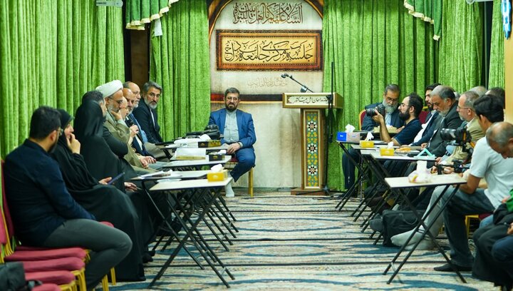 گزارش تصویری/ نشست هیأت اندیشه‌ورز اجلاس بین‌المللی تجلیل از پیرغلامان و خادمان حسینی